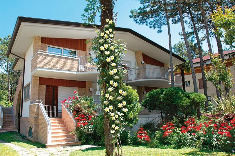 Villa Anny Lignano Sabbiadoro Kültér fotó